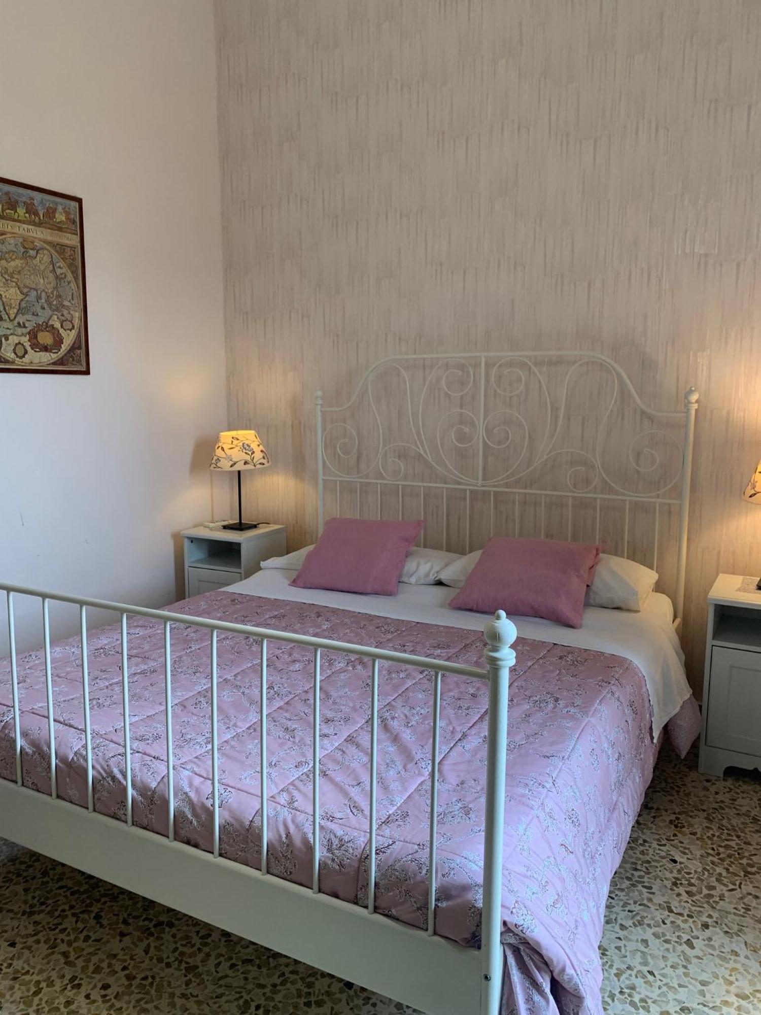 Luna Piena B&B Lecce Bagian luar foto