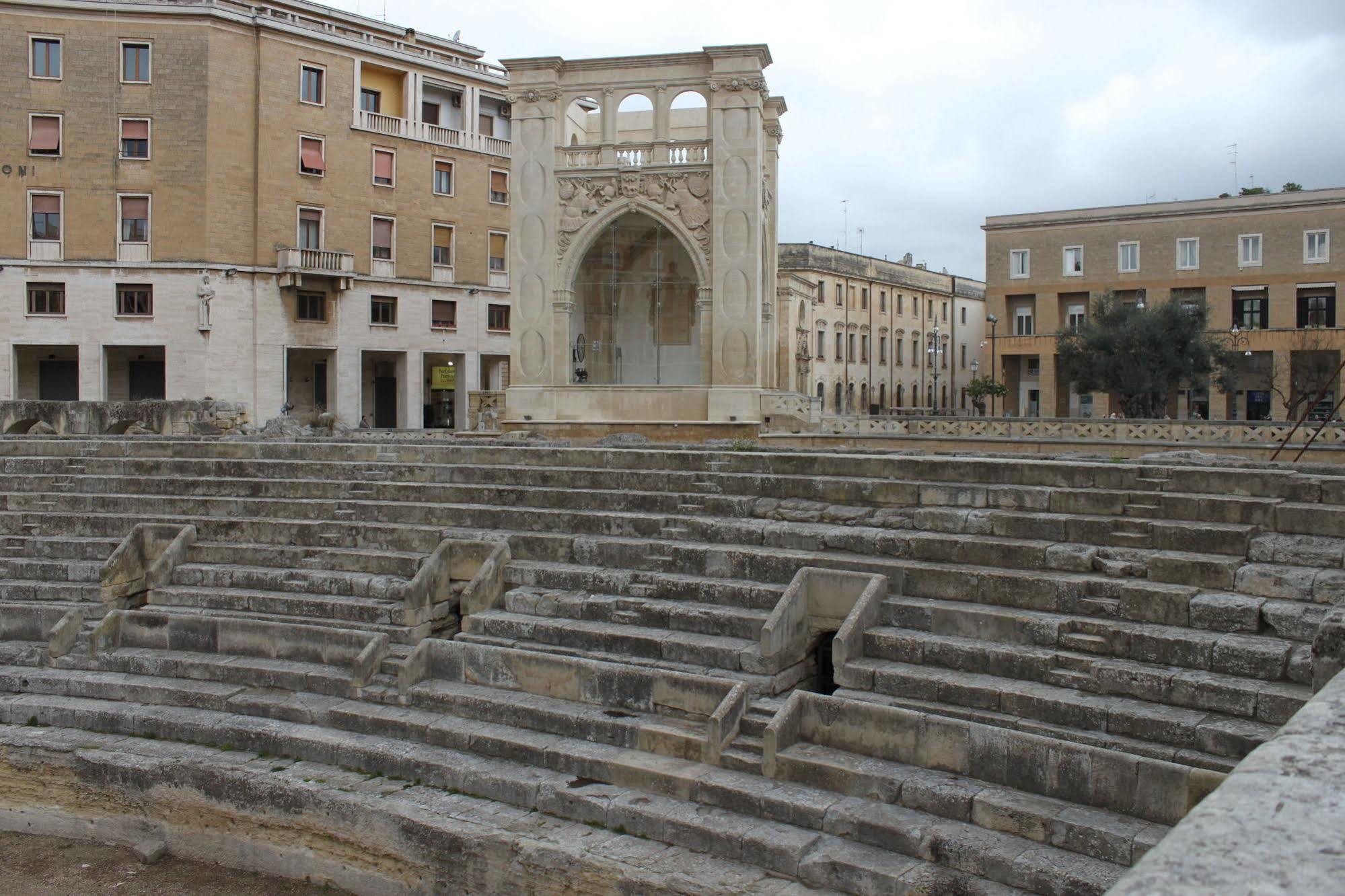 Luna Piena B&B Lecce Bagian luar foto